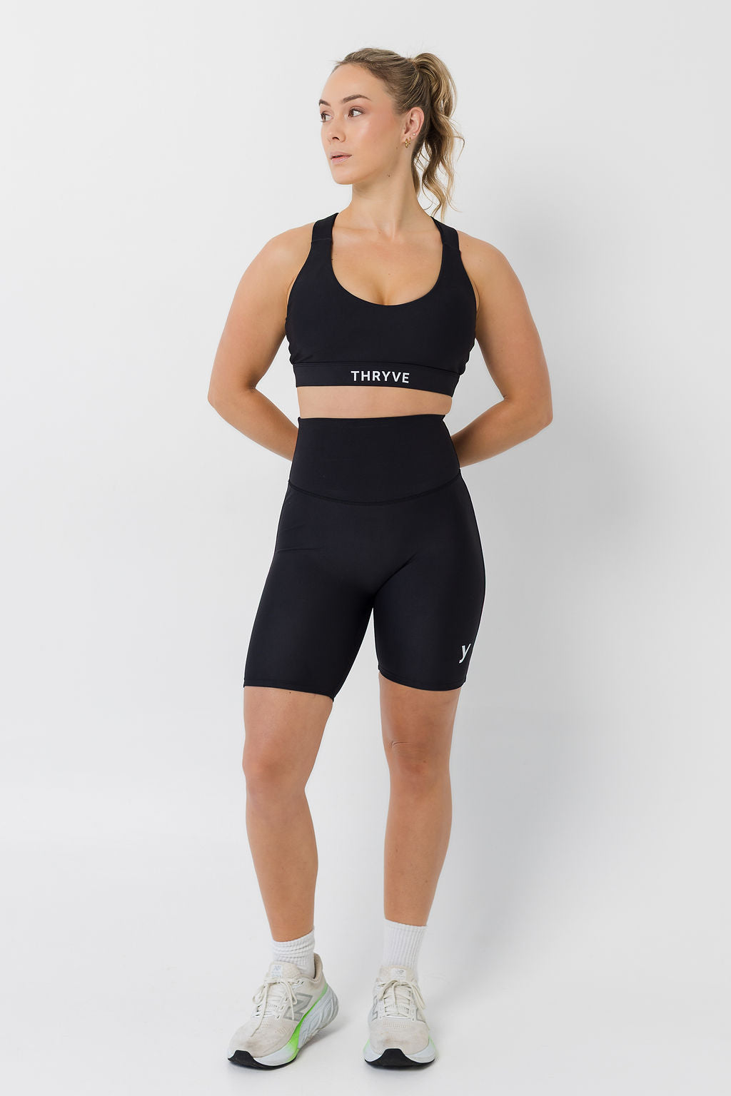Essential Sport Bra - Black