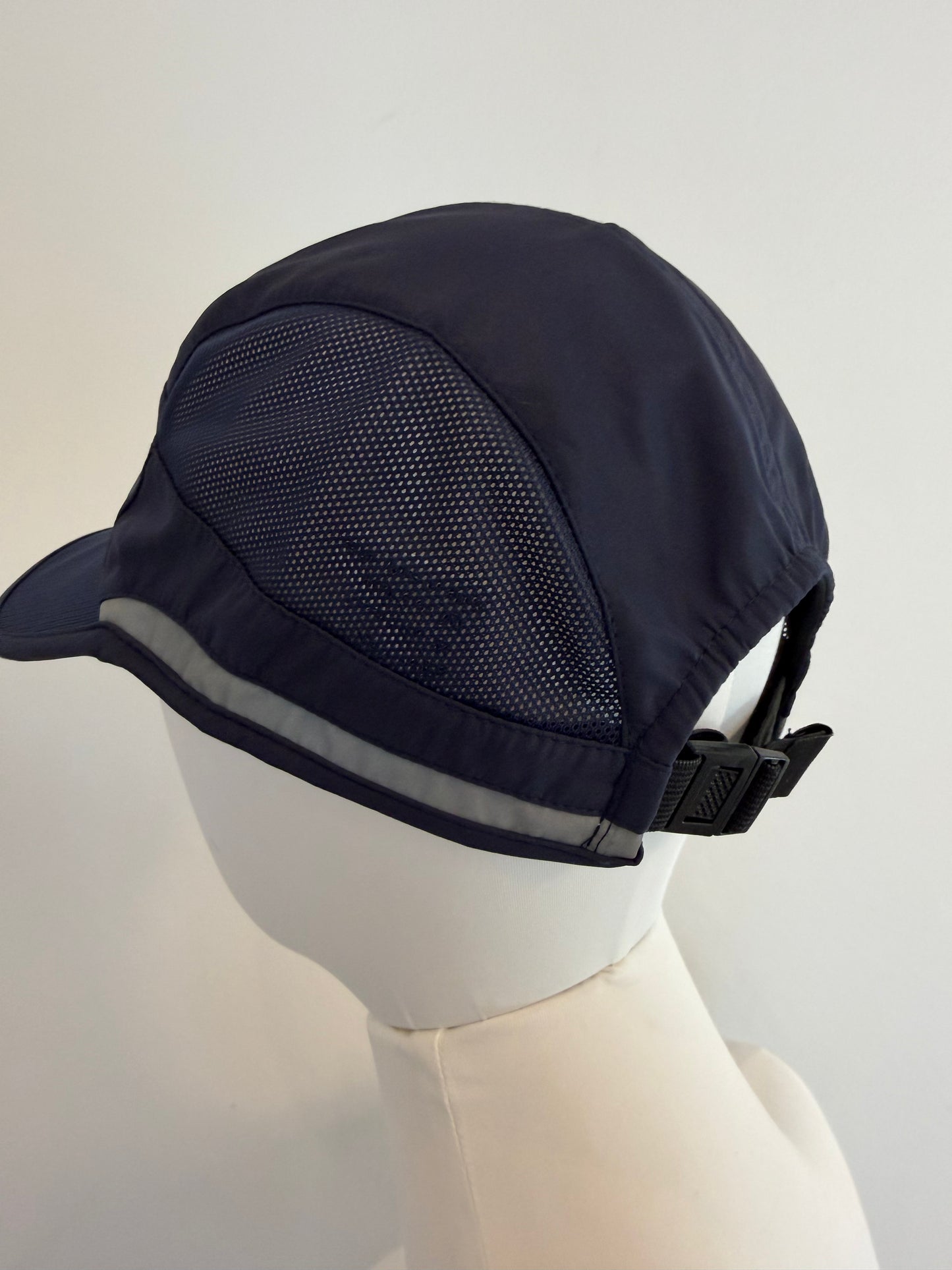 THRYVE Running Cap - Navy