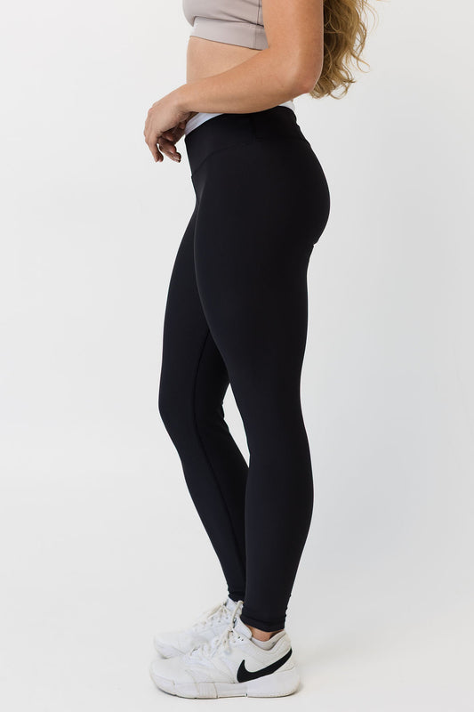 Essential Legging - Black