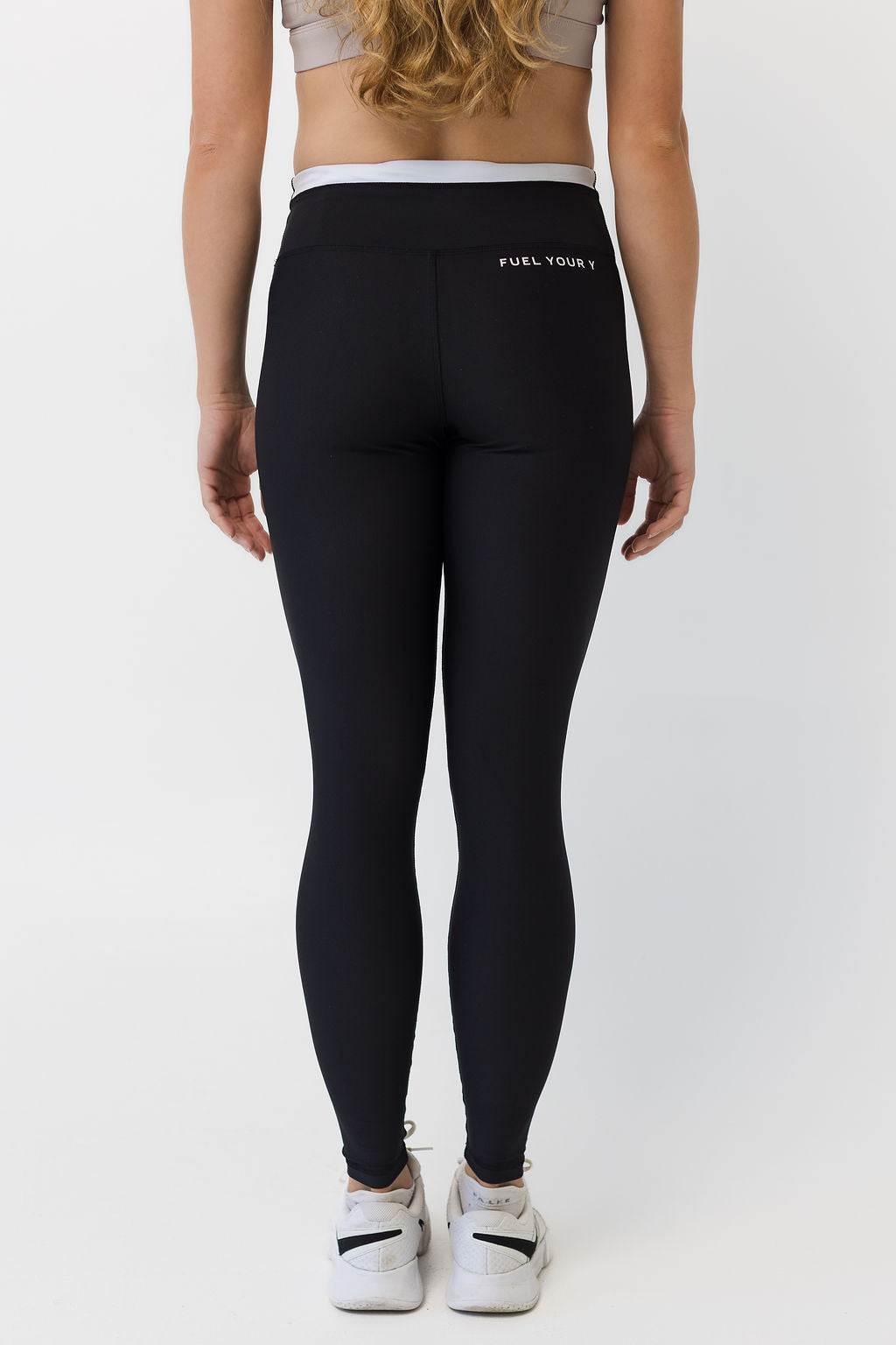 Essential Legging - Black